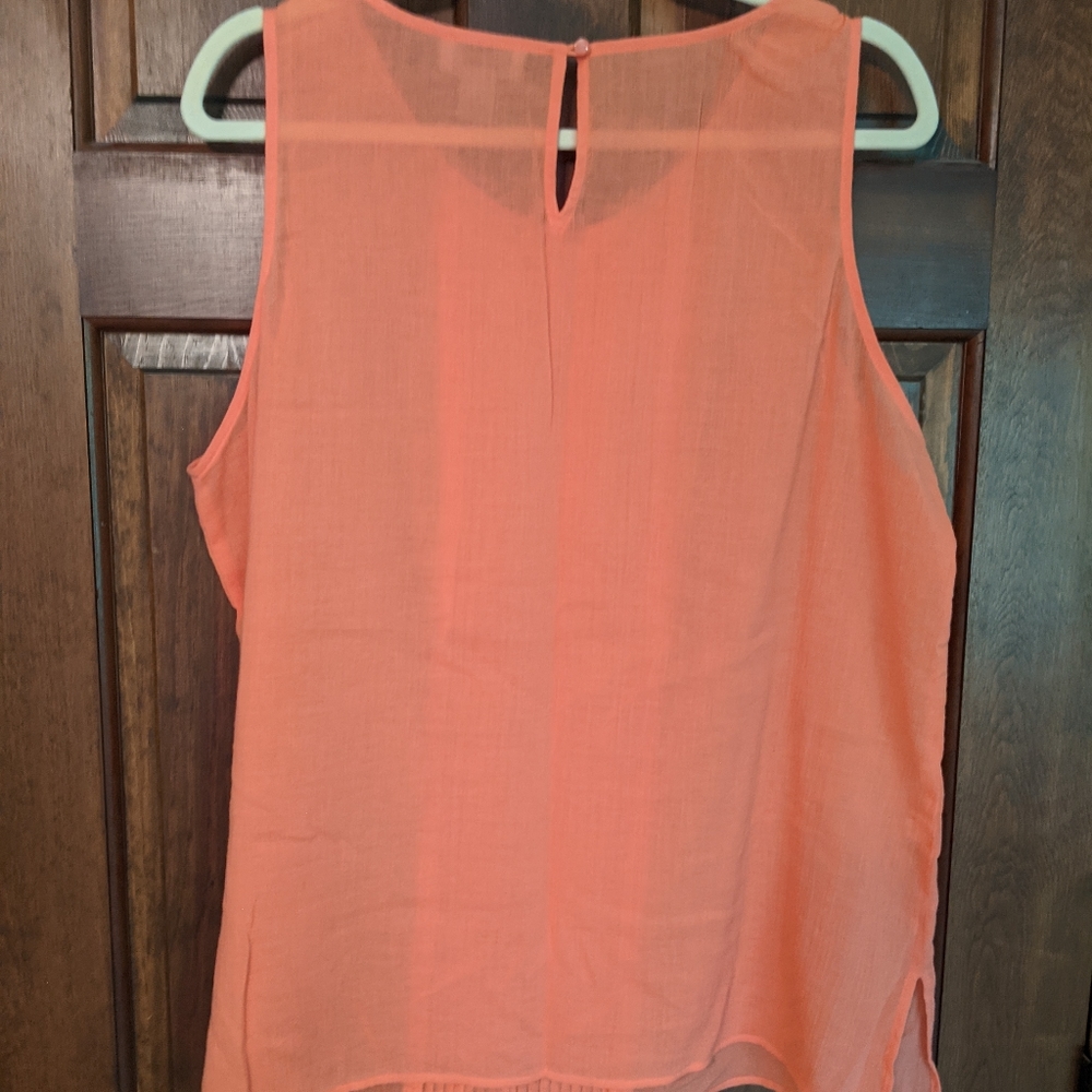 Loft sheer pleated shell - Picture 5 of 6